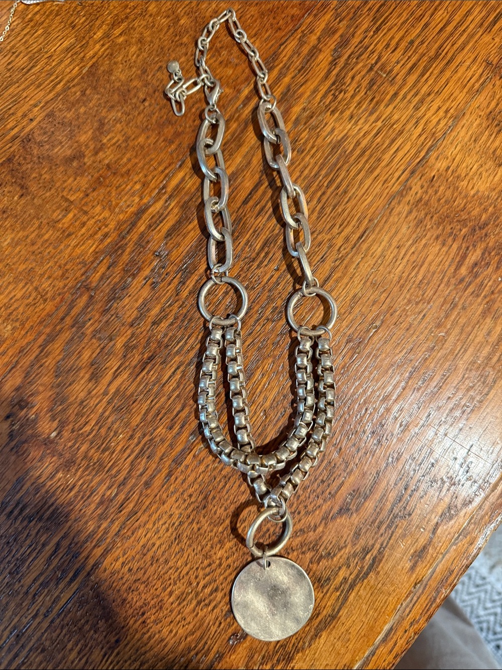 Antique gold-Tone Multi-Chain Pendant Necklace